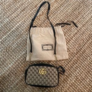 GUCCI GG MARMONT SMALL SHOULDER BAG